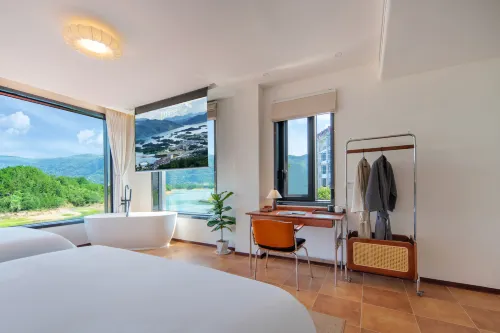 Xiandao Lake Hyane Huyuan Homestay