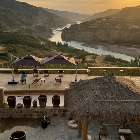 Tianshe Yaodong Homestay