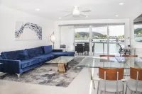 Blue Luxury Properties Hotels in Urlings