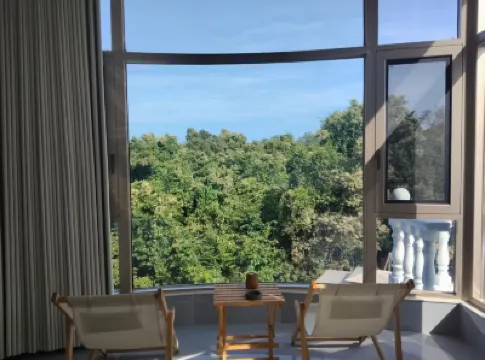 He Ruo Homestay Hotels near Shimei Bay