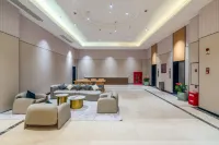 Cloud Four Seasons Hotel (Ningchuncheng Branch, Beihai High speed Railway Station)