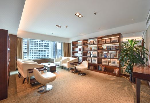 1. 푸라마 호텔 다..