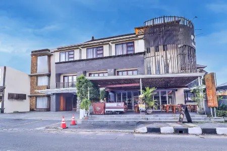 Palette Signature Hotel