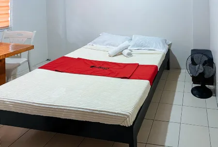 RedDoorz Hostel @ Baguio Piraso Отели рядом с достопримечательностью «La Trinidad Vegetable Trading Post»