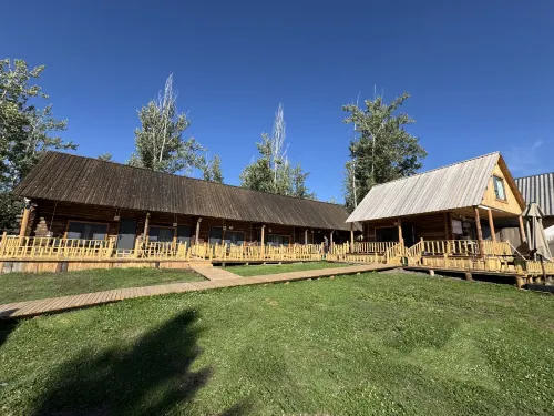 Beijixing Yeyu Muge | Terrace Stargazing | Natural Art Homestay (Baihaba Forest Park)