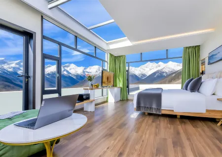 Qianqian Mango Tree Hotel (Aba Second Branch) Отели рядом с достопримечательностью «Langyi Temple»