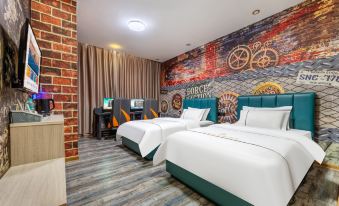 Wayne E-Sports Hotel (Zhuhai Daxin New Metropolis Doumen Bus Station)