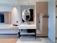 Jiamei Wanyue Hotel (Nanning Sanjie Liangxiang Chaoyang Metro Station Branch)