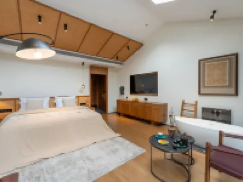 Borei Yunlan Resort Hotel (Lugu Lake Daluoshui Store) Hotels in Ninglang