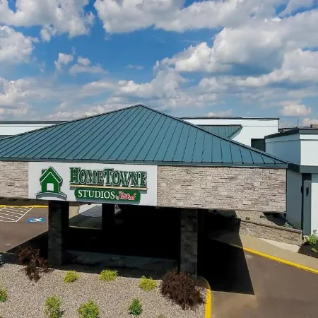 HomeTowne Studios & Conference Center Cortland