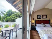 Yijiu Longtan Quanju Hotels in Yongren