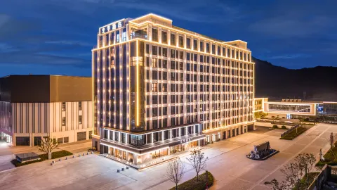 JI Hotel (Rushan Yintan Shandong Foreign Affairs University) in Rushan