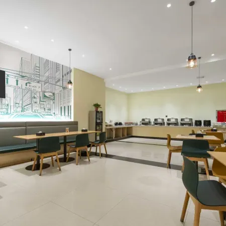 Licheng Boutique Hotel (Heibi Railway Station Branch)