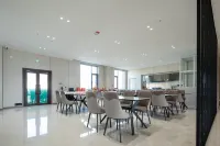 Sairem Lake Tianquan Hotel