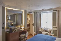 Hôtel les Lumières - Relais & Châteaux Hotel a Le Chesnay-Rocquencourt