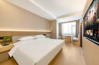 Yuehao Mansion Hotel(Putian Arts and Crafts City Store) Hotels near Putian Railway Station