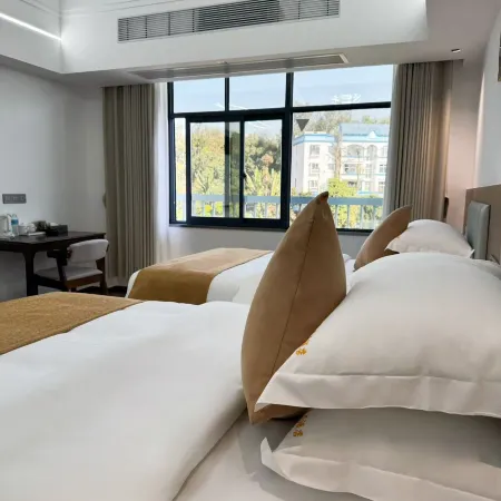 Zhenkang Qianxun Residence Hotel