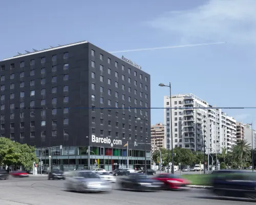 Barceló Valencia Hotels near Gulliver