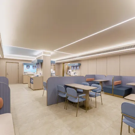 Hanting Hotel (Fuxin Station Wanda Plaza Branch)