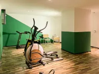 Jiamei Hotel (Dengkou Bayangaole Railway Station) - Gym