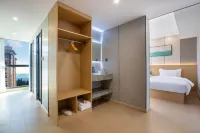 Chuxiong Xinyue Resort Hotel - parking