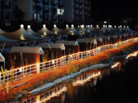 Wanxifu Lake Hotel 寧ジハニ族イ族自治県のホテル