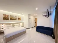 เดอะ สกาย พลัส