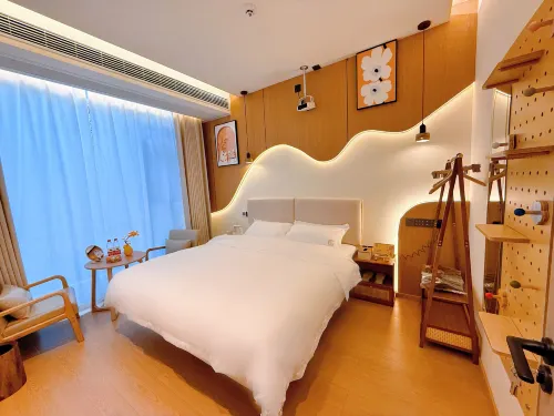 Yijianlu Homestay (Xingyi High-Speed Railway South Station) - Mountain View