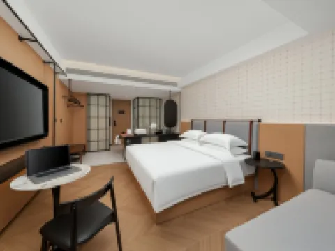 Hechi Rezen Trend Hotel (Jinchengjiang Station Baima Pedestrian Street Branch) Hotels in Hechi