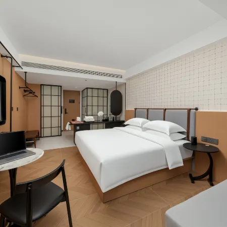 Hechi Rezen Trend Hotel (Jinchengjiang Station Baima Pedestrian Street Branch)