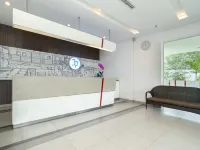 JP Hotel Pluit Jakarta by LIFE Hotel dekat Dermaga Muara Angke