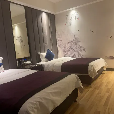 Carnival Fashion Hotel