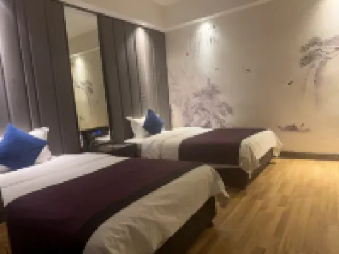 Carnival Fashion Hotel