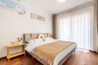 Voyager · Vacation Apartments (Naxianghai Branch) - balcony