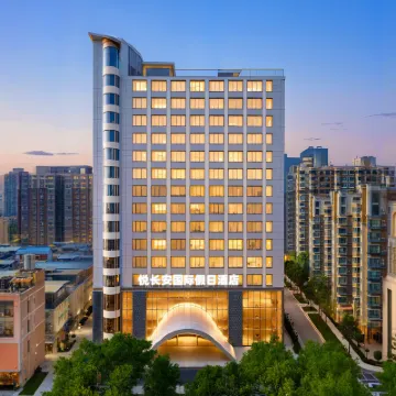 Yuechangan International Holiday Hotel Hotels near Huaqing Palace