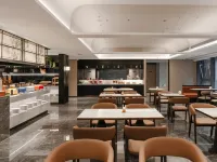 Pulun Hotel (Anji Phoenix Mountain Branch)