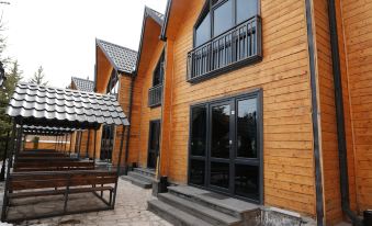 Everest Rest House
