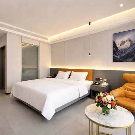 Longcheng Smart Hotel (Anlong Bus Station)