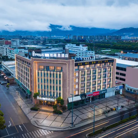 Pareisi Max Hotel
