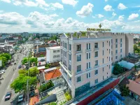 Grand Senyum Hotel Hotels near Jetis