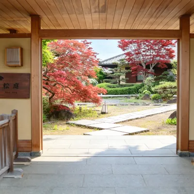 Kansai Airport Pine Villa Hotel berhampiran Stesen Hineno