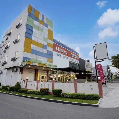 Hotel O near Terminal Batoh formerly Hotel Al Fatih
