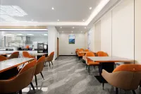 LuHe Luhe · Oxygen-Rich Hotel(Shuangqiao Valley Scenic Area)