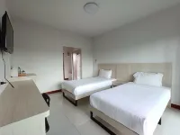 Ruenkaew Place Hotels near Bung Ta Lua Water Park
