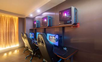 Leishen E-Sports Hotel · Ji'an Railway Station