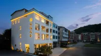 Huangguoshu Leyan Fanshe · View Wabi-Sabi Boutique Hotel
