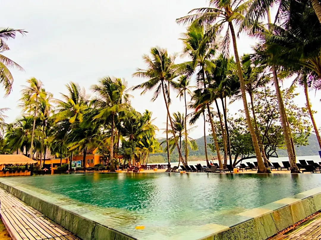 Luxury Beachfront Seaview Apartment - Ko Chang