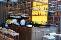 Guike Hotel (Shanghai Global Harbor Zhongning Road Subway Station Branch) - bar