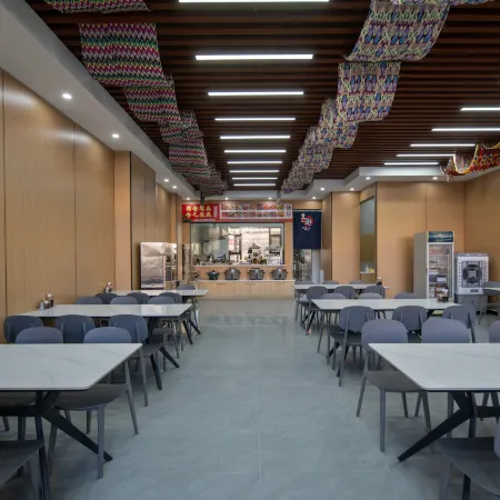 Jinze Hotel (Xinyuan County People's Square)