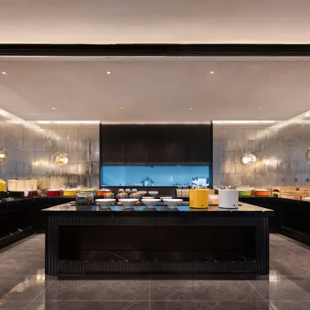 Doranda V Hotel (Xingyi Jishan Square Branch)